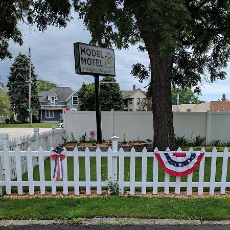 Model Motel Kankakee Exterior foto